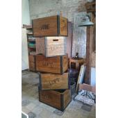 modern fa lada loft kornyezetbe keszletrol tarolo.jpg